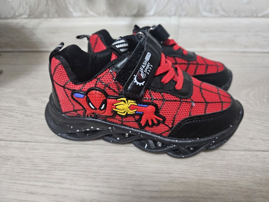 Кросовки детские Человек паук 29 размер