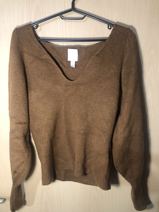 Топли зимни дамски пуловери