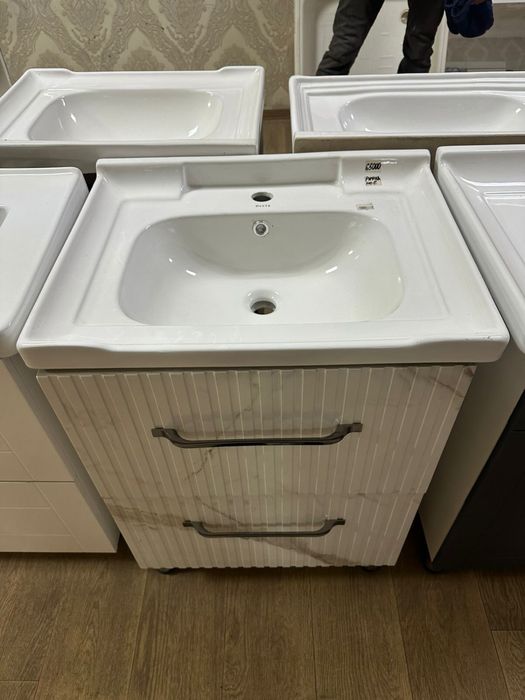 Распродажа раковины с тумбой