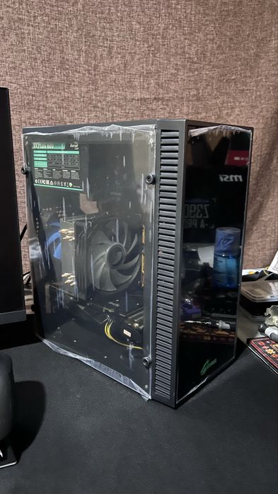 игровой мини компьютер i5+ Asrock