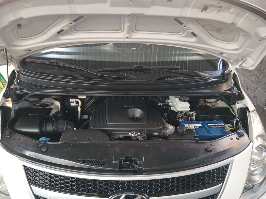 Hyundai h 1 2010 yil 280 km