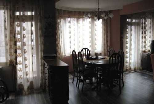 Дава се под наем Тристаен апартамент в Бургас, Възраждане - 120 кв.м за 550 € - Снимка #3