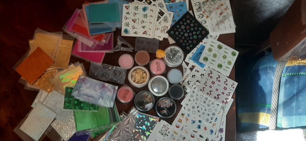 Продаю маникюрный набор