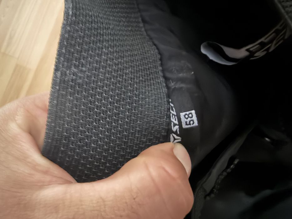 Продавам панталон Seca!