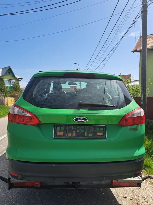 Piese Ford Focus 3 CB8 1.6tdci an 202 verde Capota Usa stanga dreapta fata spate Aripa stanga dreapta fata Haion Stop stanga dreapta haion aripa Bara