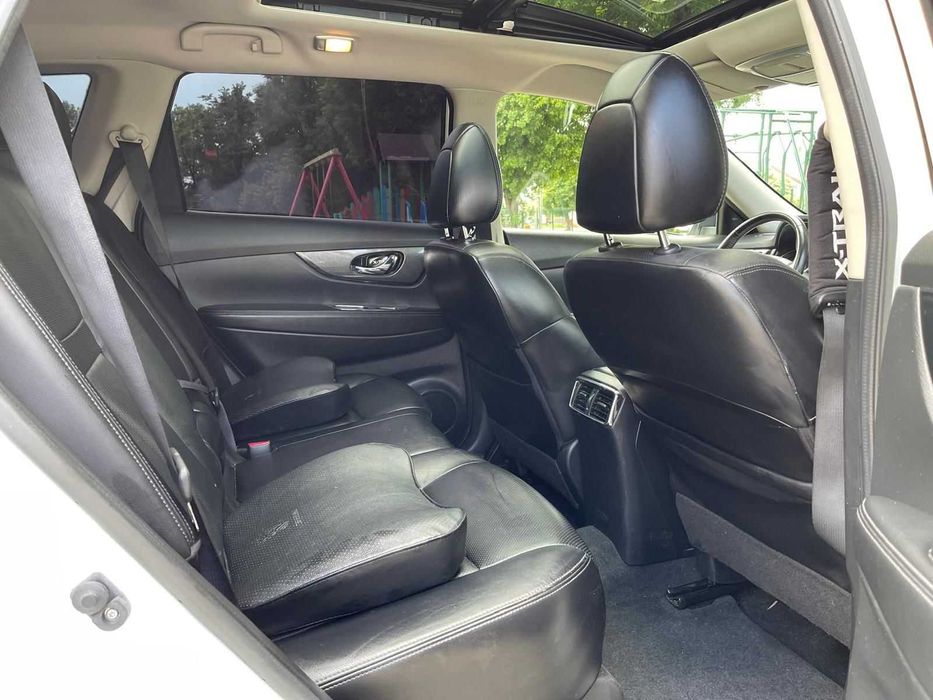 Nissan X-Trail 1.6 130cp Tekna Automat Alb Perlat