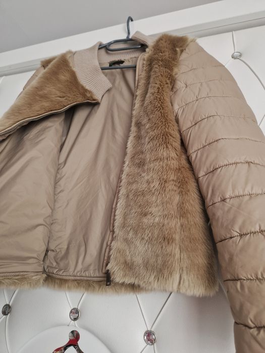 Geaca superbă benetton