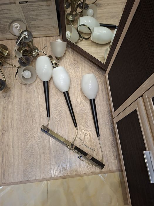 Отдам люстры бесплатно. Самовывоз