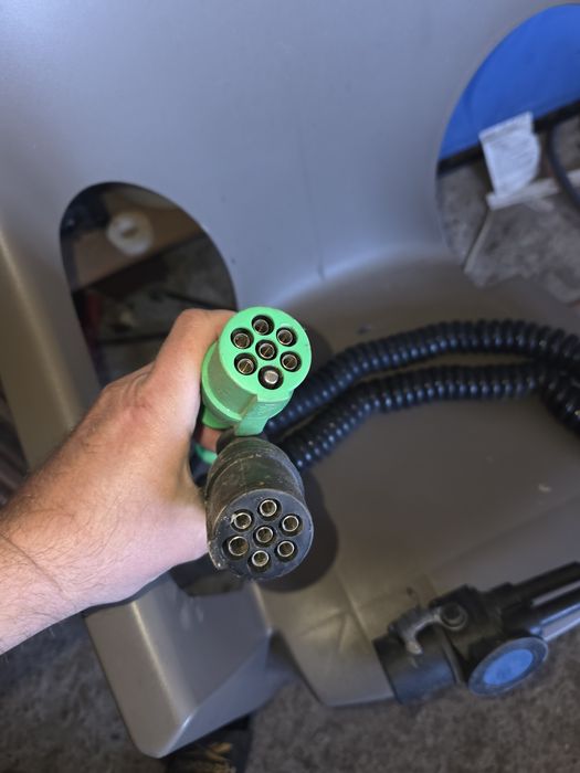 Cablu de lumini camion