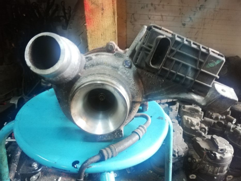 Turbina 318d e90 lci