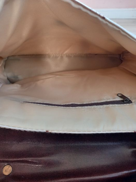 ДАМСКА ЧАНТА с интересен десен