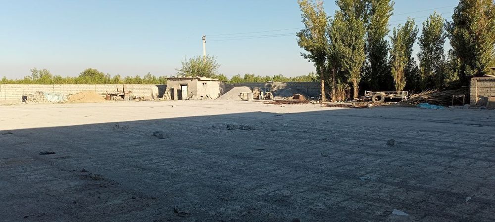 Ishlab chiqarish tsexi sotiladi (barcha qulayliklar bilan)