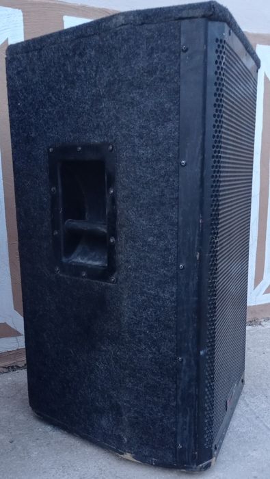 Калонка  (600w)  апаратура D-Tech ( 600w+600w)