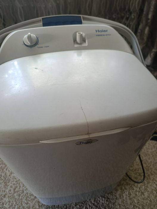 Продаю стиральную машину полуавтомат. Марка Haier.