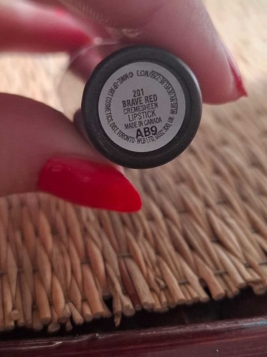 Червила MAC, Lancome, Estee Lauder, Fenty