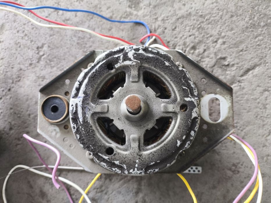 Продам моторы от стиральных машин