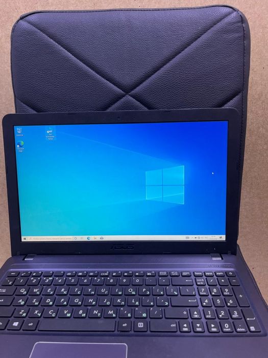 Ноутбук Asus i3-6100