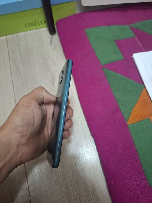 Продам Redmi note 9