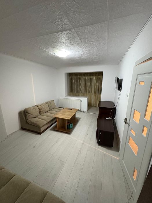 Vand Apartament 2 Camere Zona Craiovei