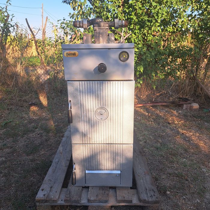 Centrala pe lemne si carbune din fontă ferroli 46 kw