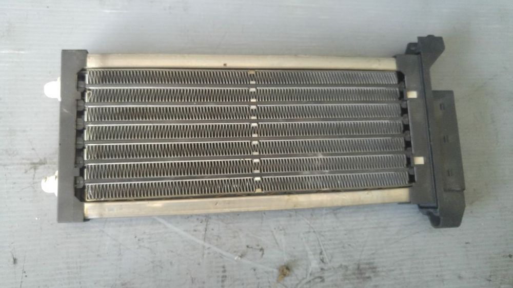 radiator incalzire auxiliara audi a6 c5 1.9 tdi  4b1819011