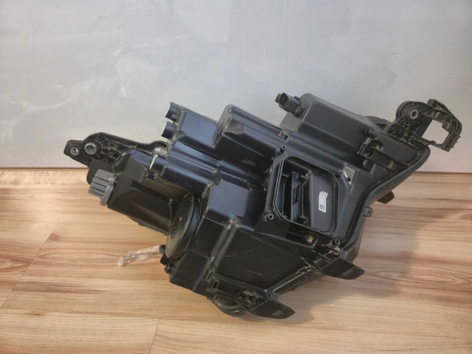 Far stanga Skoda Kodiaq Full LED facelift Cod 566941009