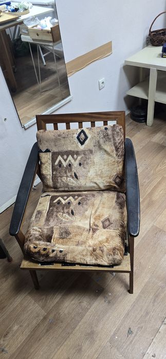 Кресло ръчна изработка от масив