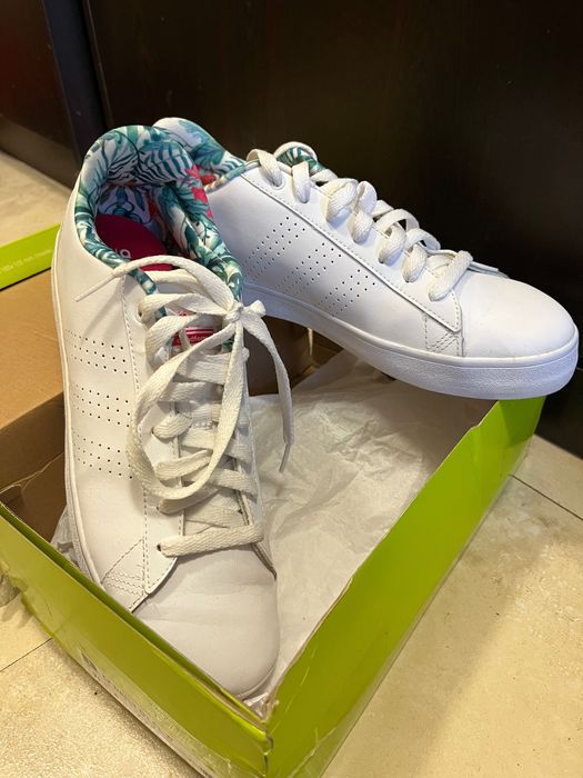 Маратонки унисекс Adidas номер 41 и 1/3 бели