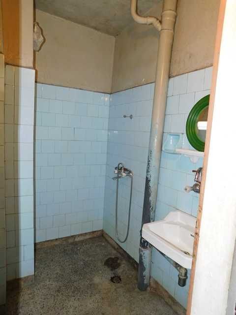 Дава се под наем Тристаен апартамент в Търговище, Център - 80 кв.м за 178.5 € - Снимка #6