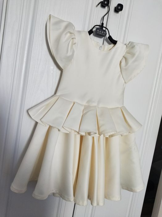 Красивое платье для девочек