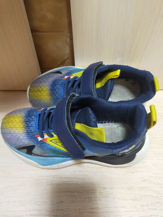 Обувь детская, кроссовки