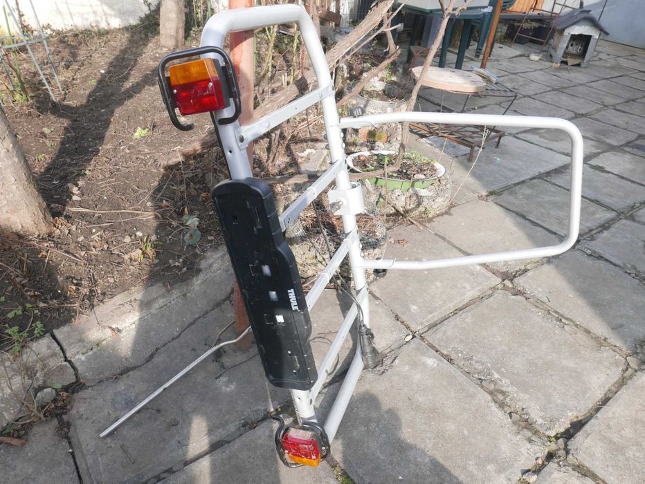 Suport Cadru Thule pentru Biciclete, Fixat pe Carligul Masinii