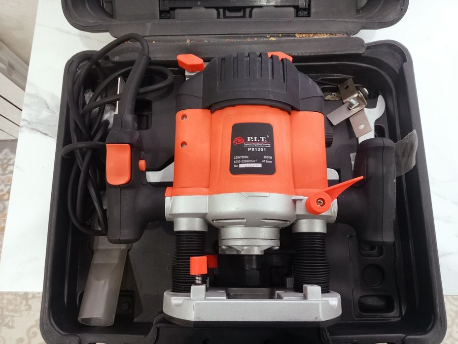 Продаю фрезер новый