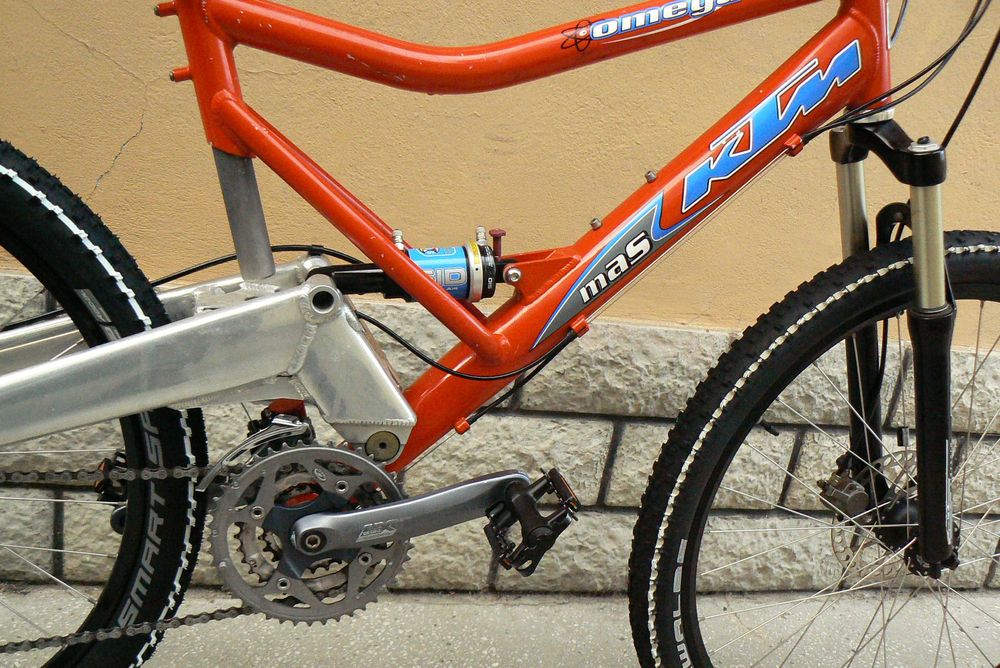 Bicicleta mountain bike full suspensie KTM