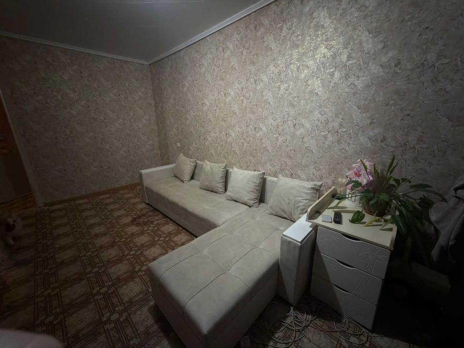 Продам 2-х комн. квартиру в 6 мкр