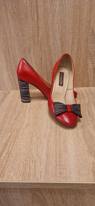 Pantofi toc gros piele