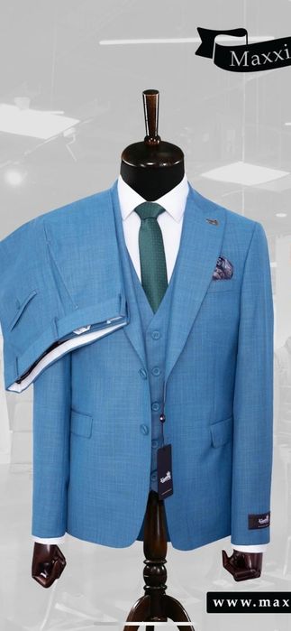 Costum Maxximus mărime 46 purtat o singura data !