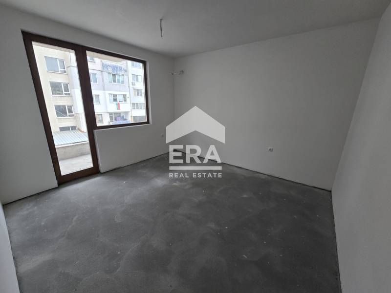 ЕРА Надежда продава уникален, югозападен, тристаен апартамент на 3 мин