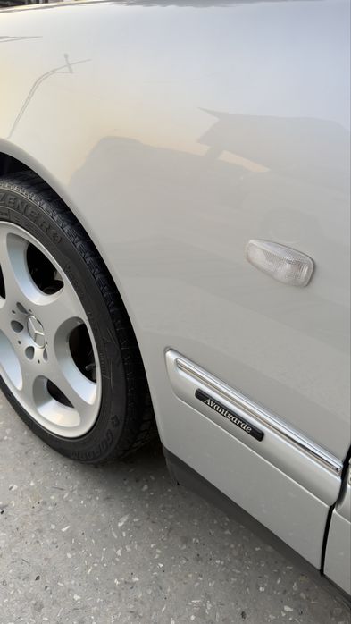 Mercedes benz w210 E280