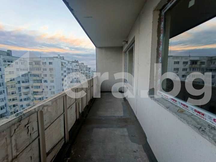 Тристаен, среден апартамент в кв. Кайсиева градина