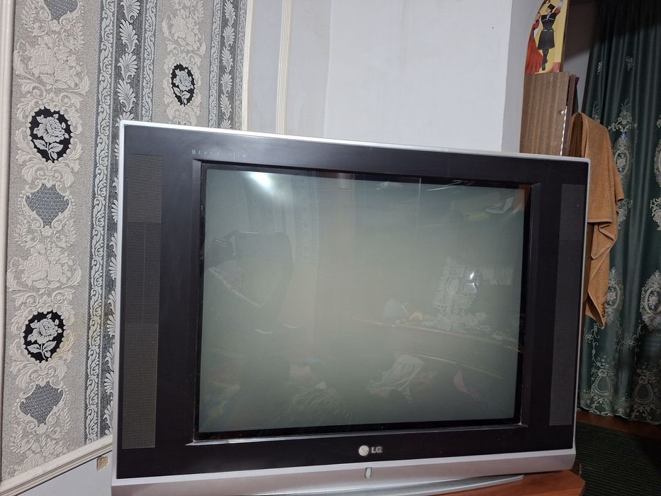 LG телевизор б/у