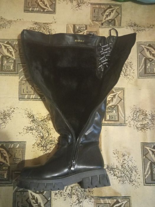 Продам женские саоги