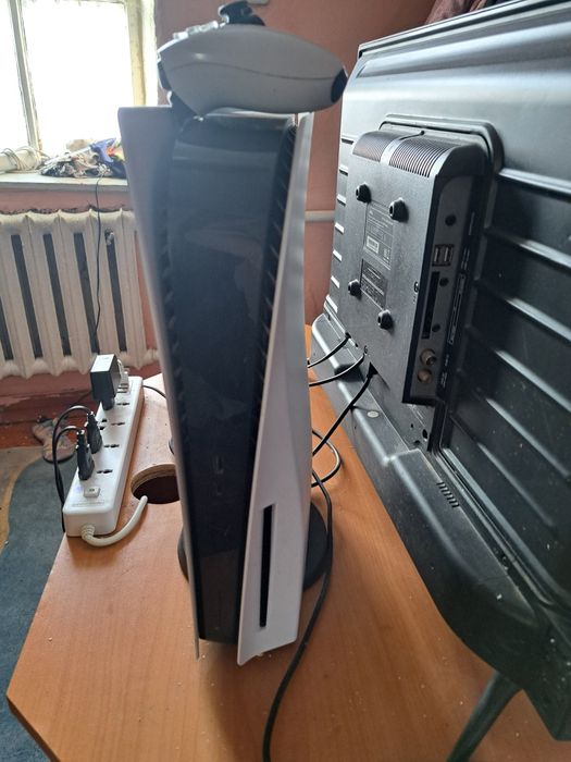 Продам приставку ПС5