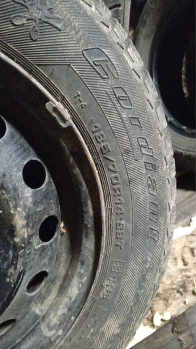 Продам зимние шины