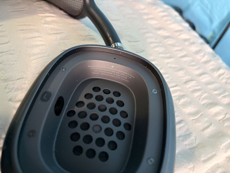 Vand casti apple airpods max