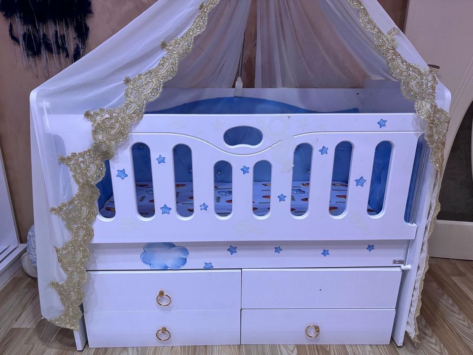 Бебешко.     легло