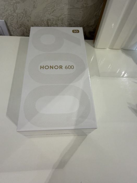 Honor 600 8/256gb Новый