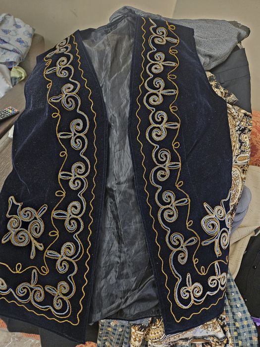 Продам шапаны мужские (4 штуки)