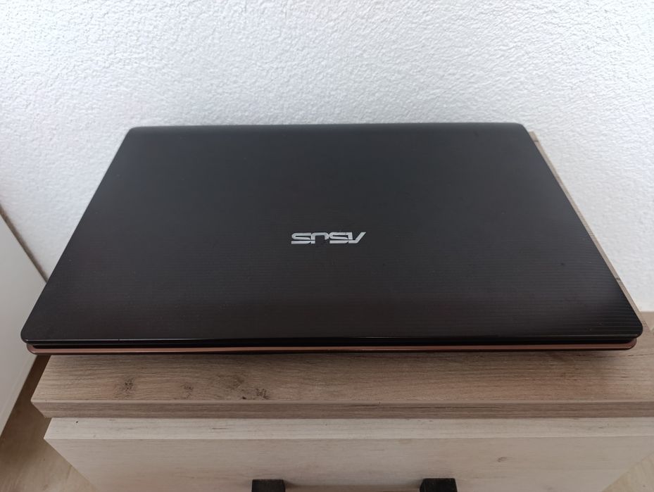 laptop Asus K73E i3