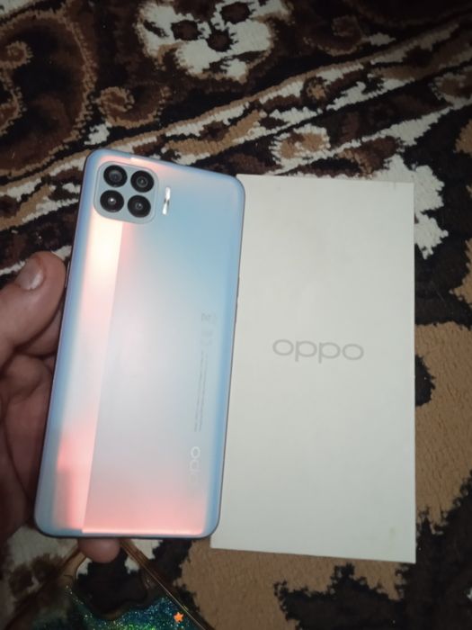 Продам телефон Oppo 4 lite